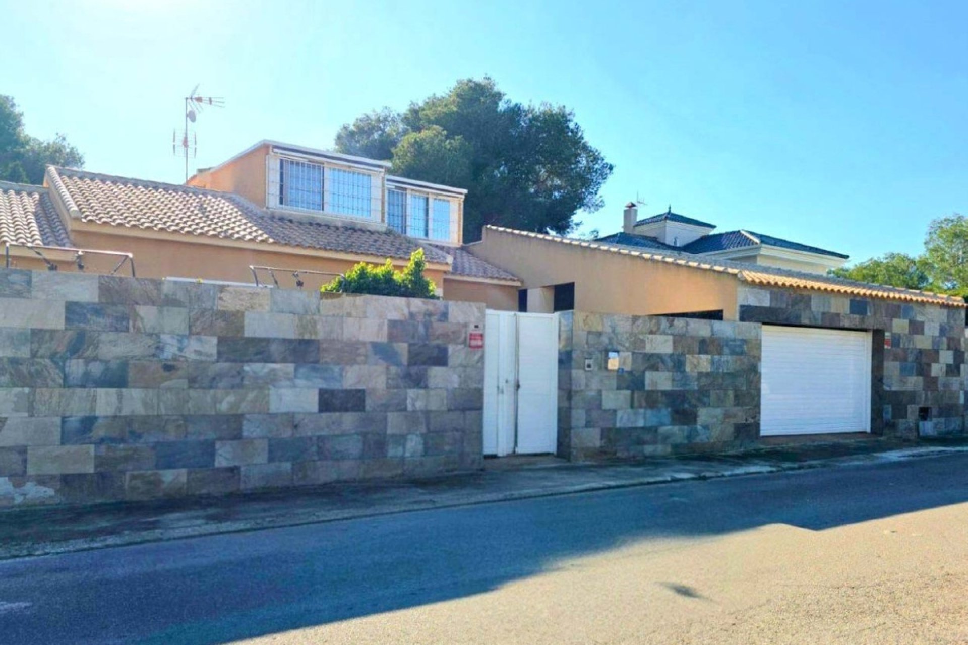 Resale - Villa - Orihuela - Campoamor