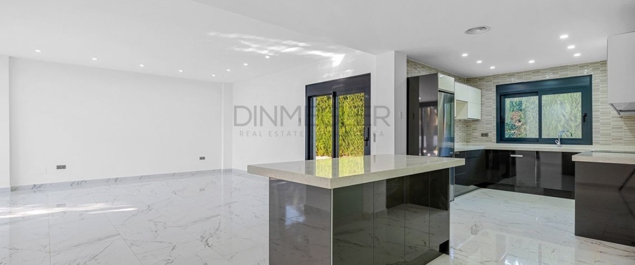Resale - Villa - Orihuela - Campoamor