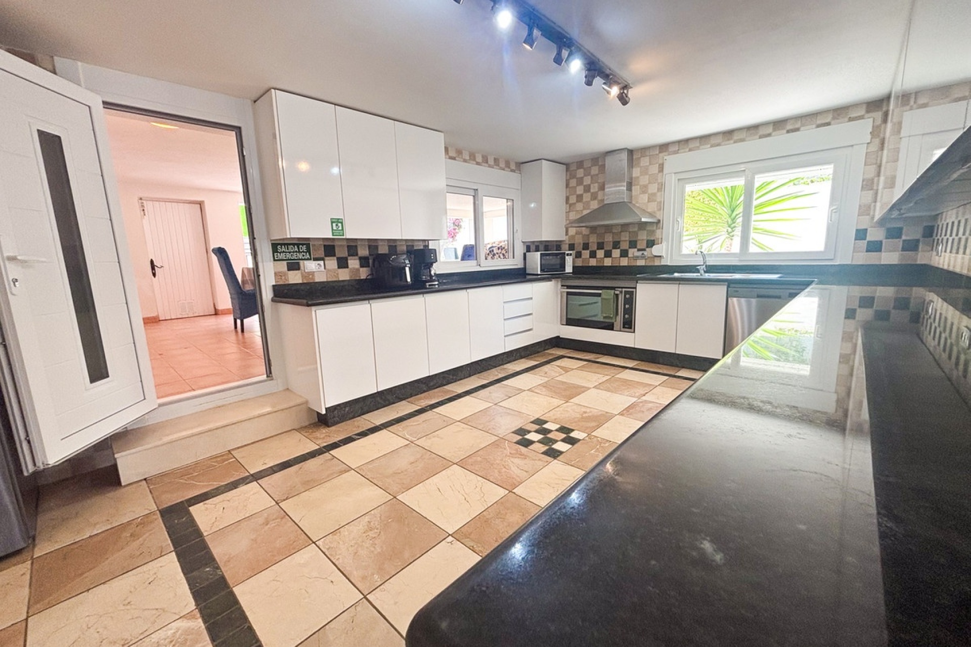 Resale - Villa - Orihuela - Dehesa de Campoamor