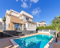 Resale - Villa - Orihuela - La Zenia