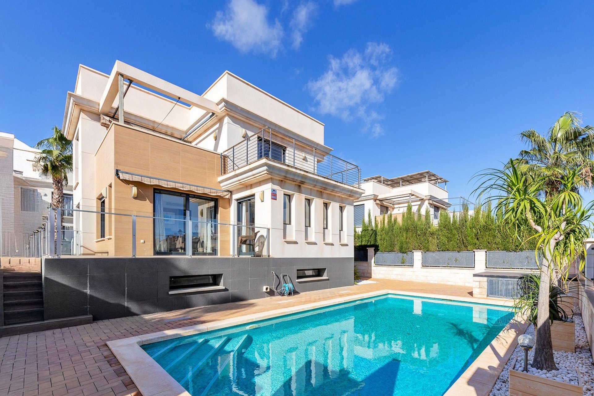 Resale - Villa - Orihuela - La Zenia