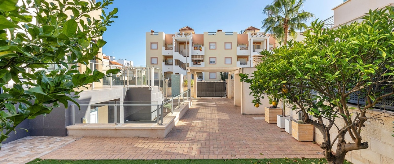 Resale - Villa - Orihuela - La Zenia