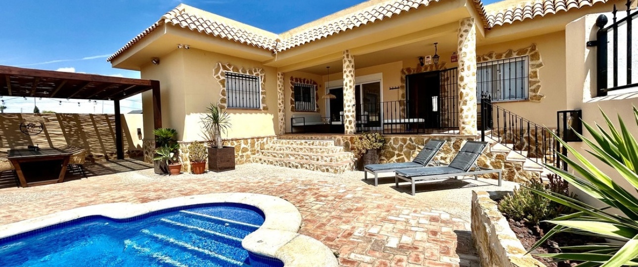 Resale - Villa - Orihuela - La Zenia