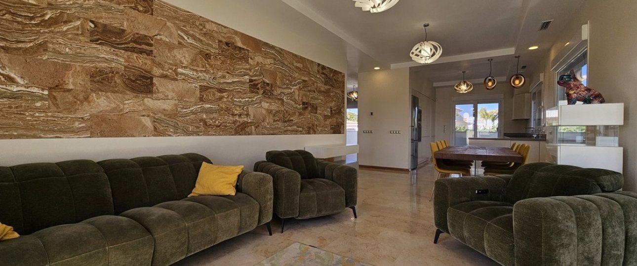 Resale - Villa - Orihuela - La Zenia