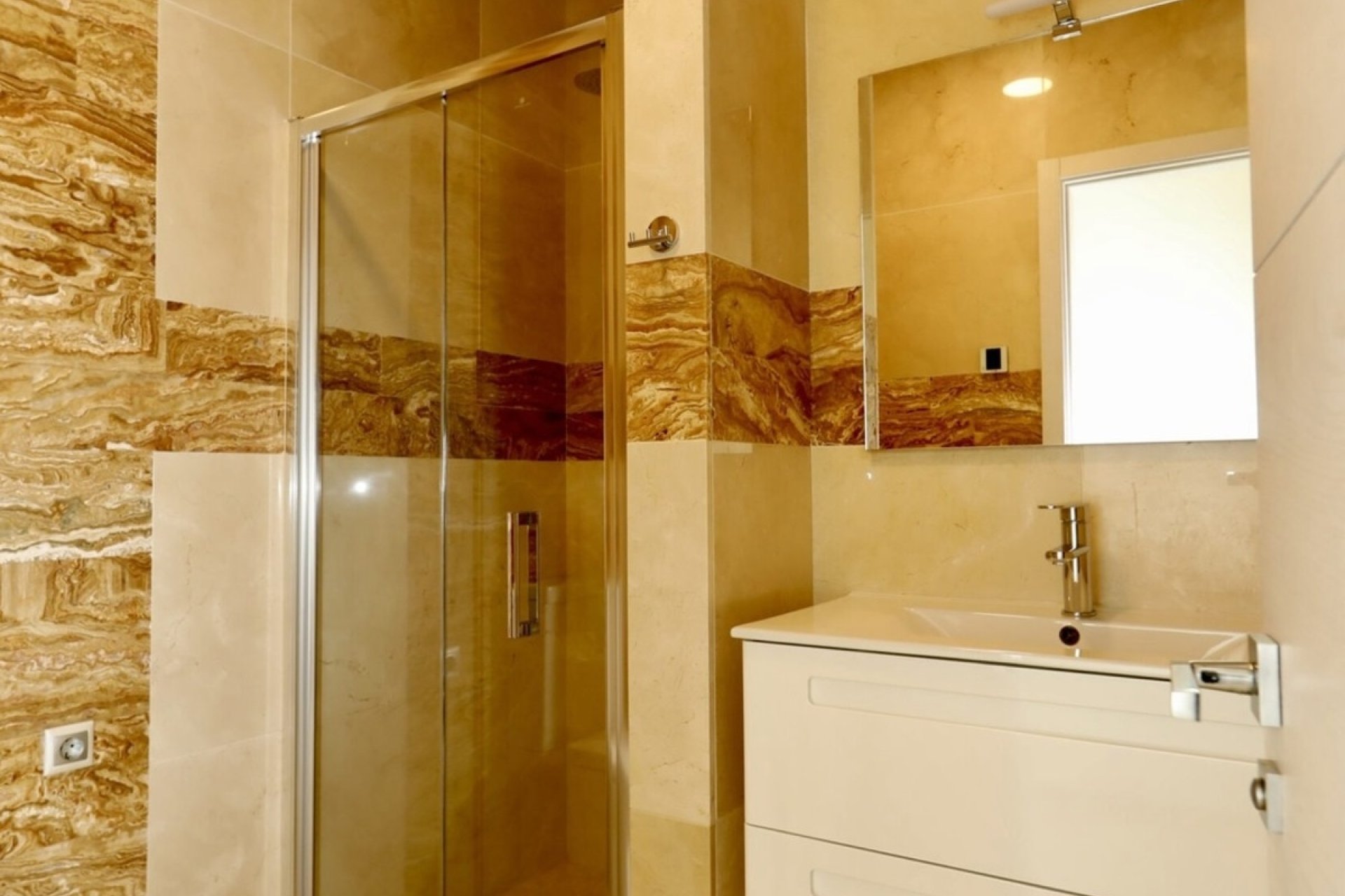 Resale - Villa - Orihuela - La Zenia
