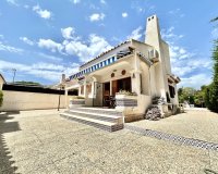 Resale - Villa - Orihuela - La Zenia