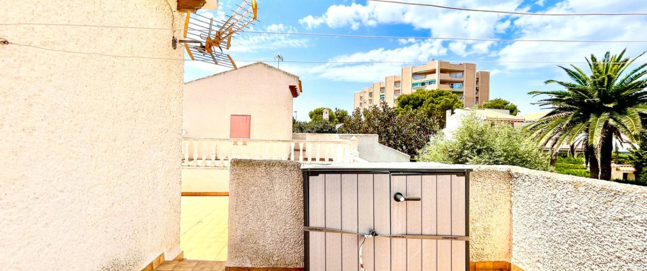 Resale - Villa - Orihuela - La Zenia