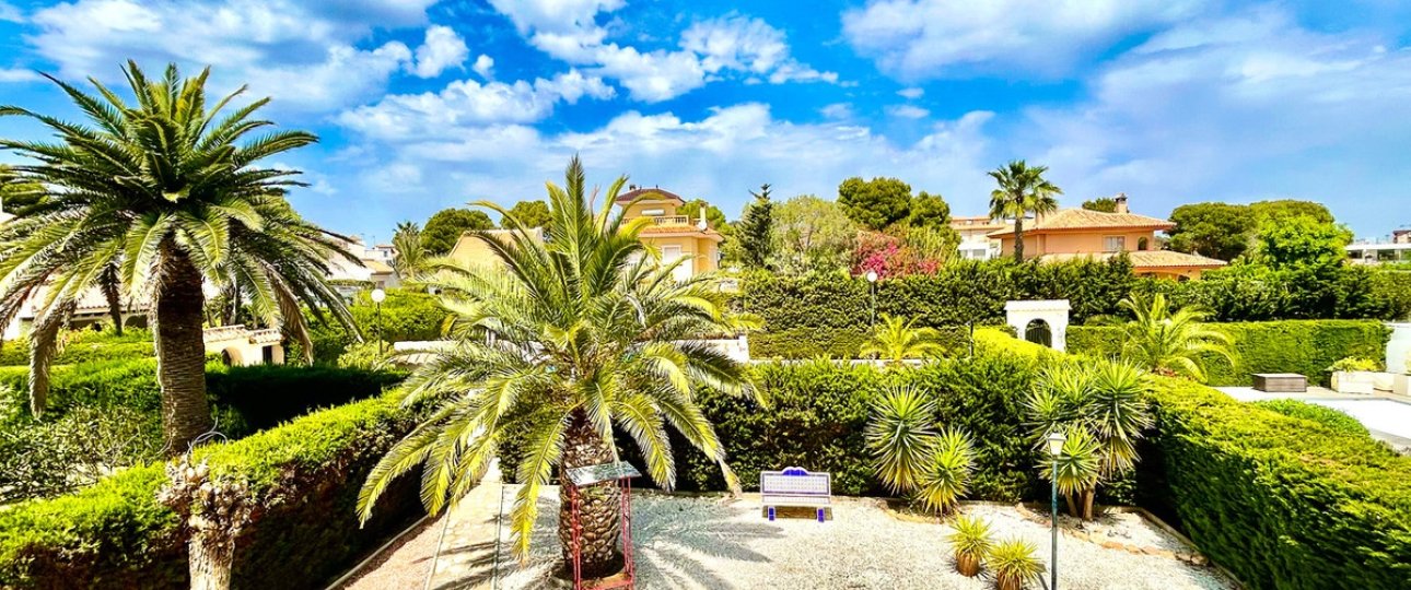 Resale - Villa - Orihuela - La Zenia