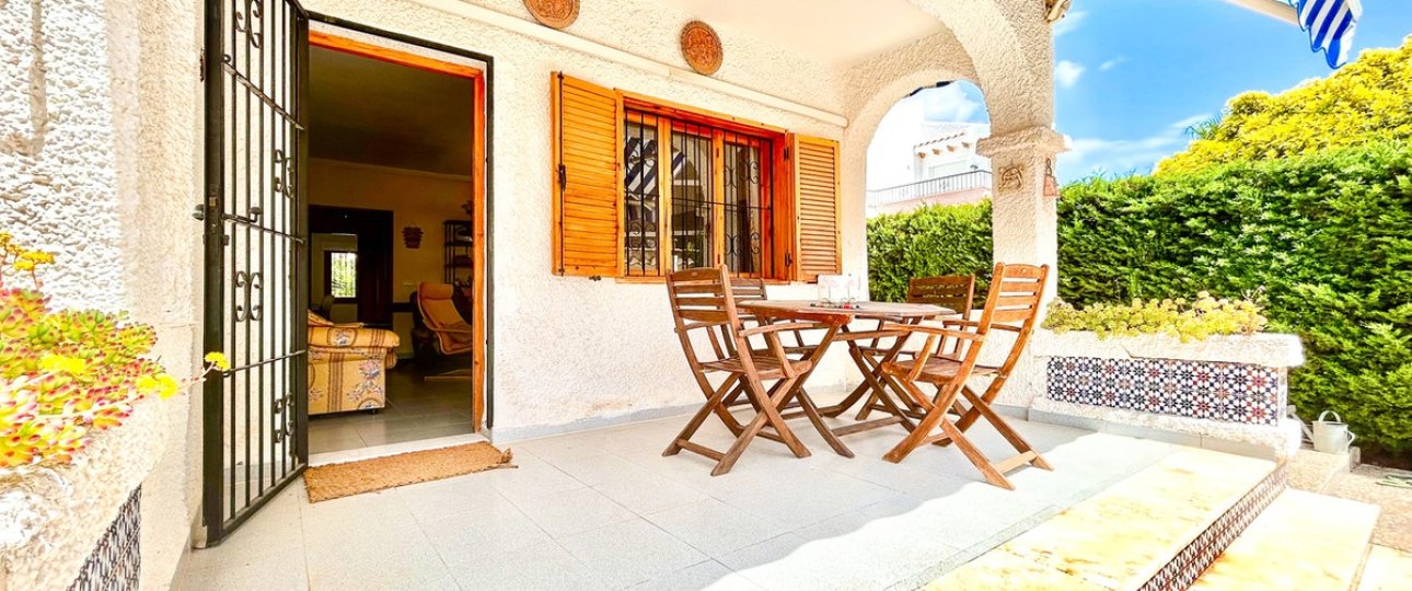 Resale - Villa - Orihuela - La Zenia