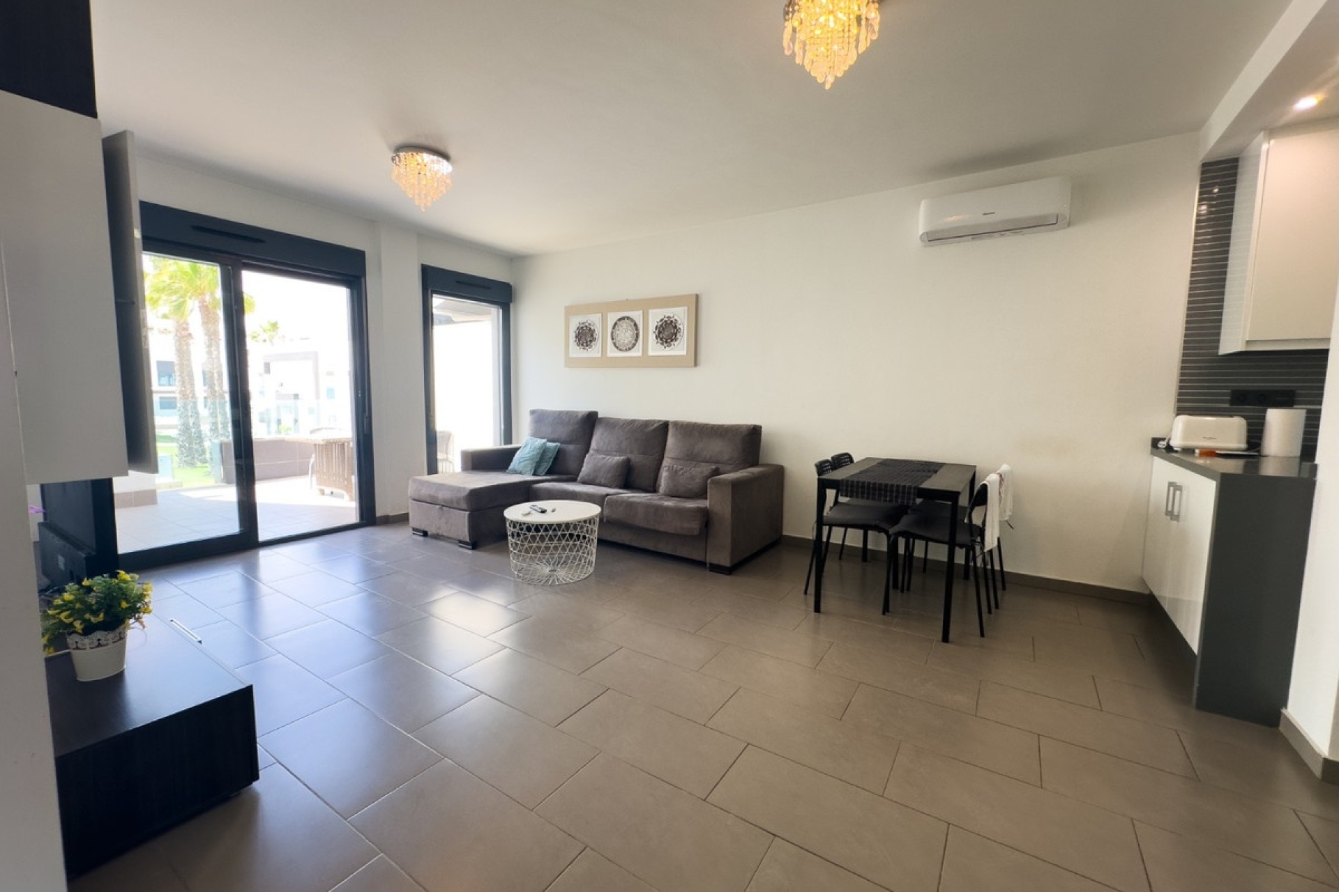 Resale - Villa - Orihuela - La Zenia