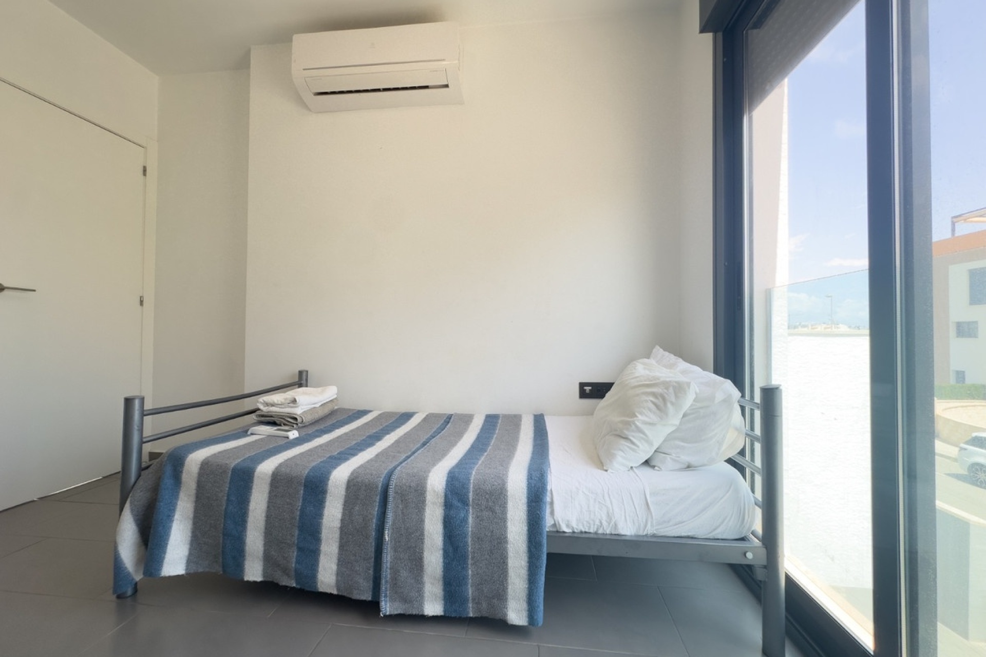 Resale - Villa - Orihuela - La Zenia