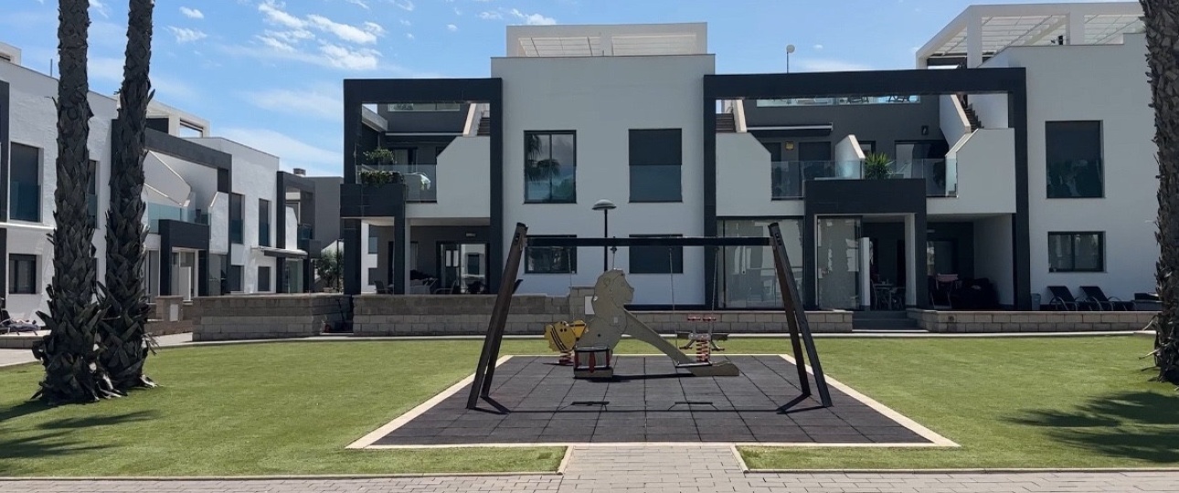 Resale - Villa - Orihuela - La Zenia