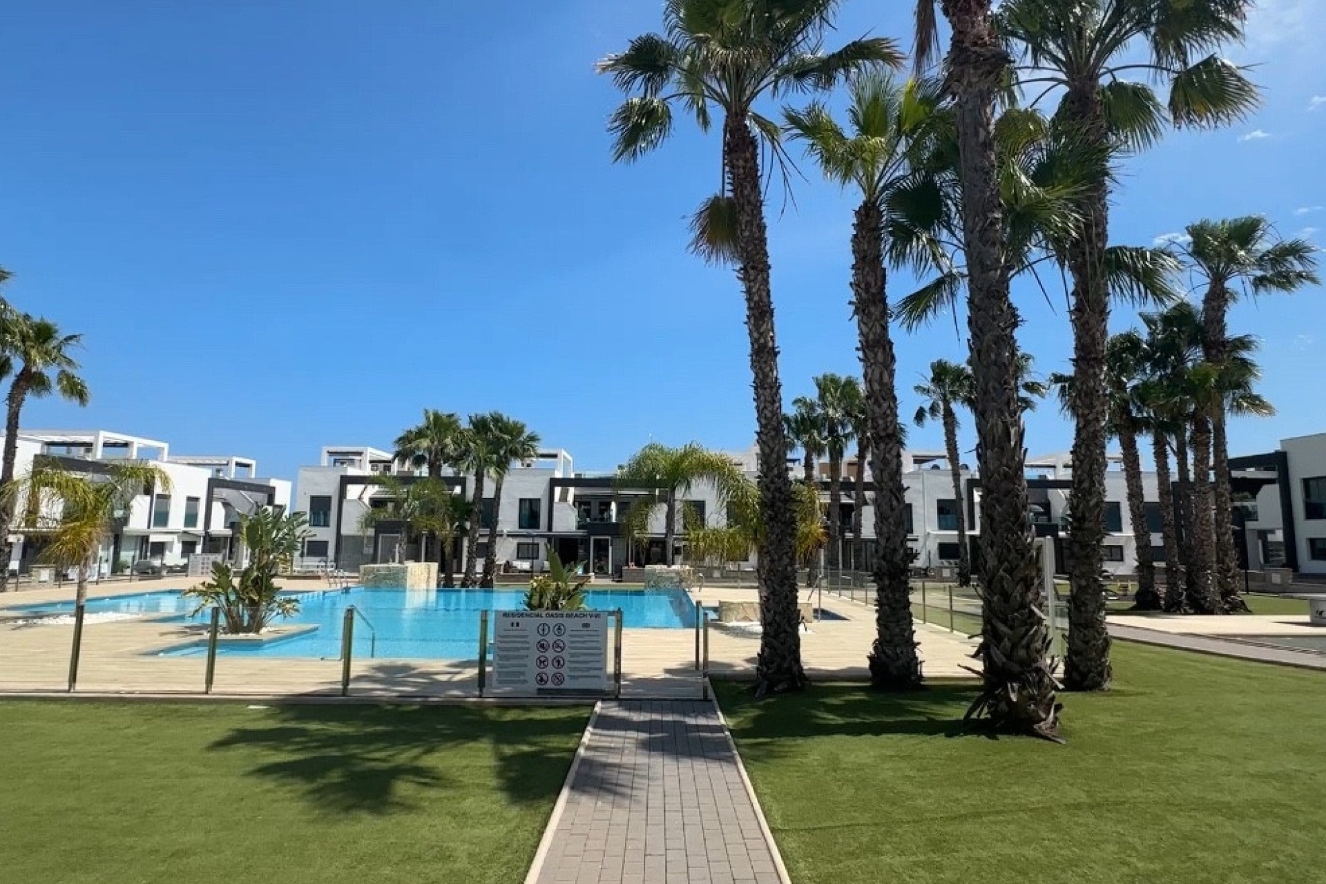 Resale - Villa - Orihuela - La Zenia