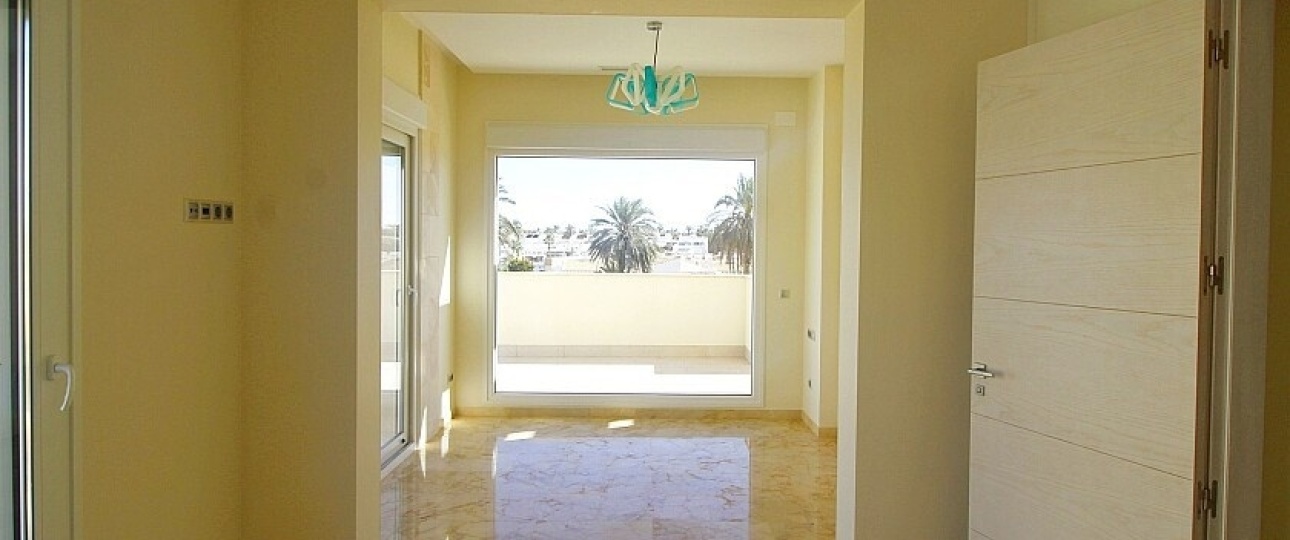 Resale - Villa - Orihuela - La Zenia