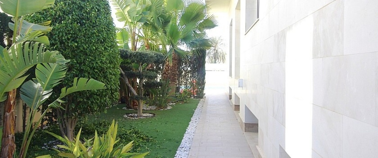 Resale - Villa - Orihuela - La Zenia