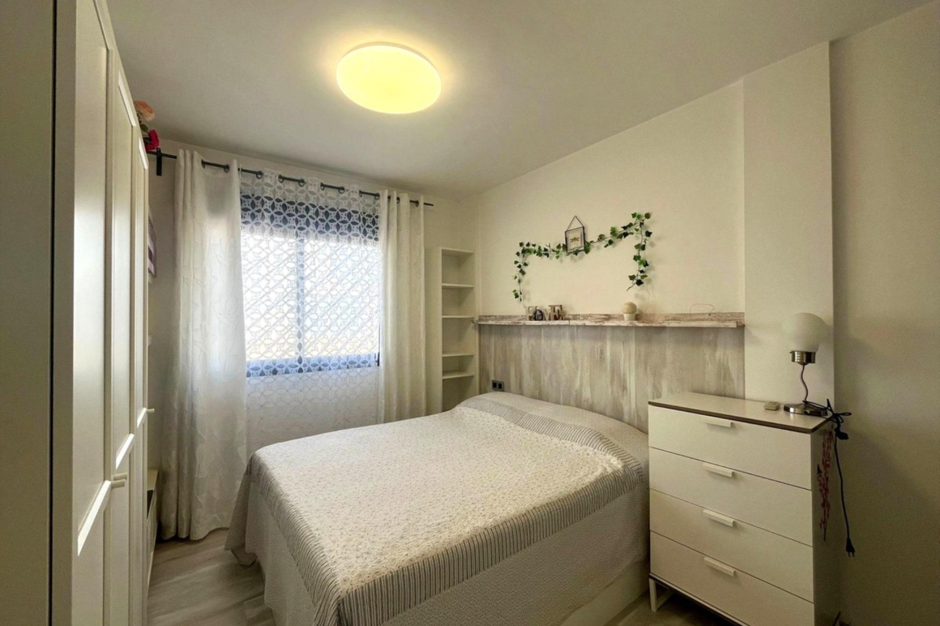 Resale - Villa - Orihuela - La Zenia