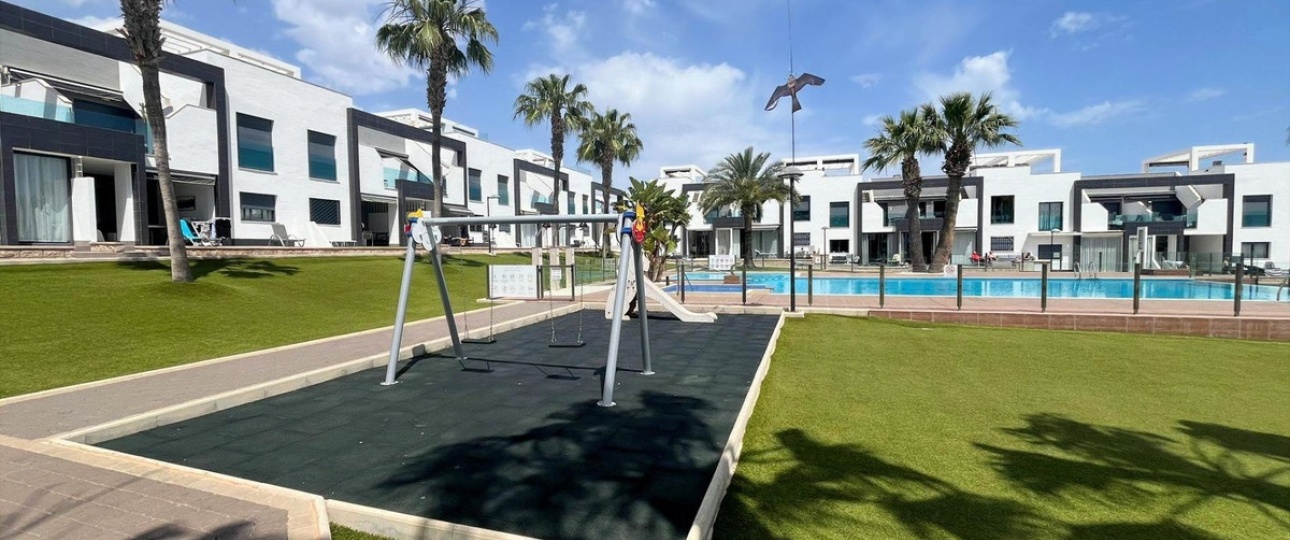 Resale - Villa - Orihuela - La Zenia