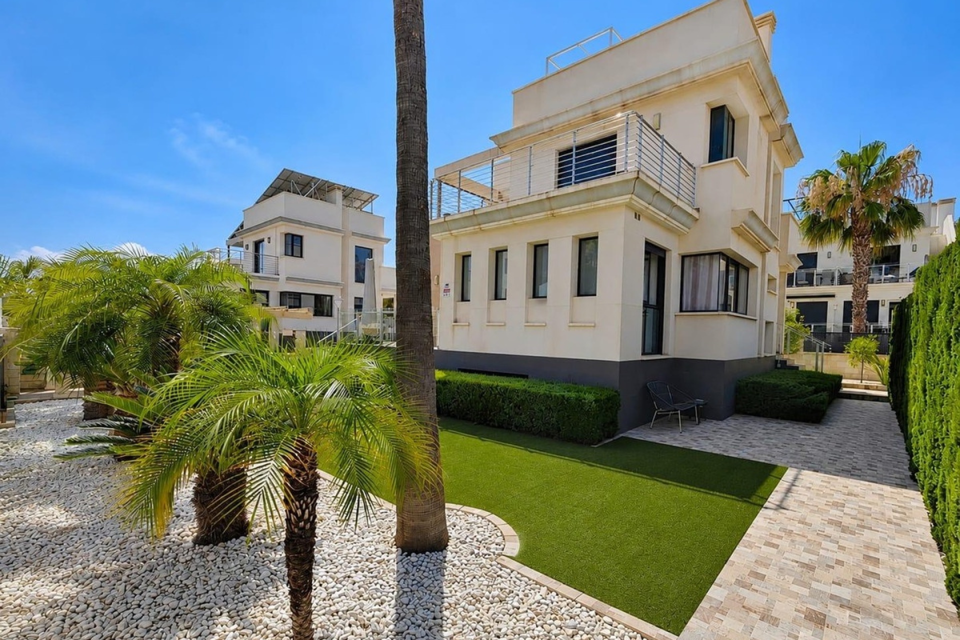 Resale - Villa - Orihuela - La Zenia