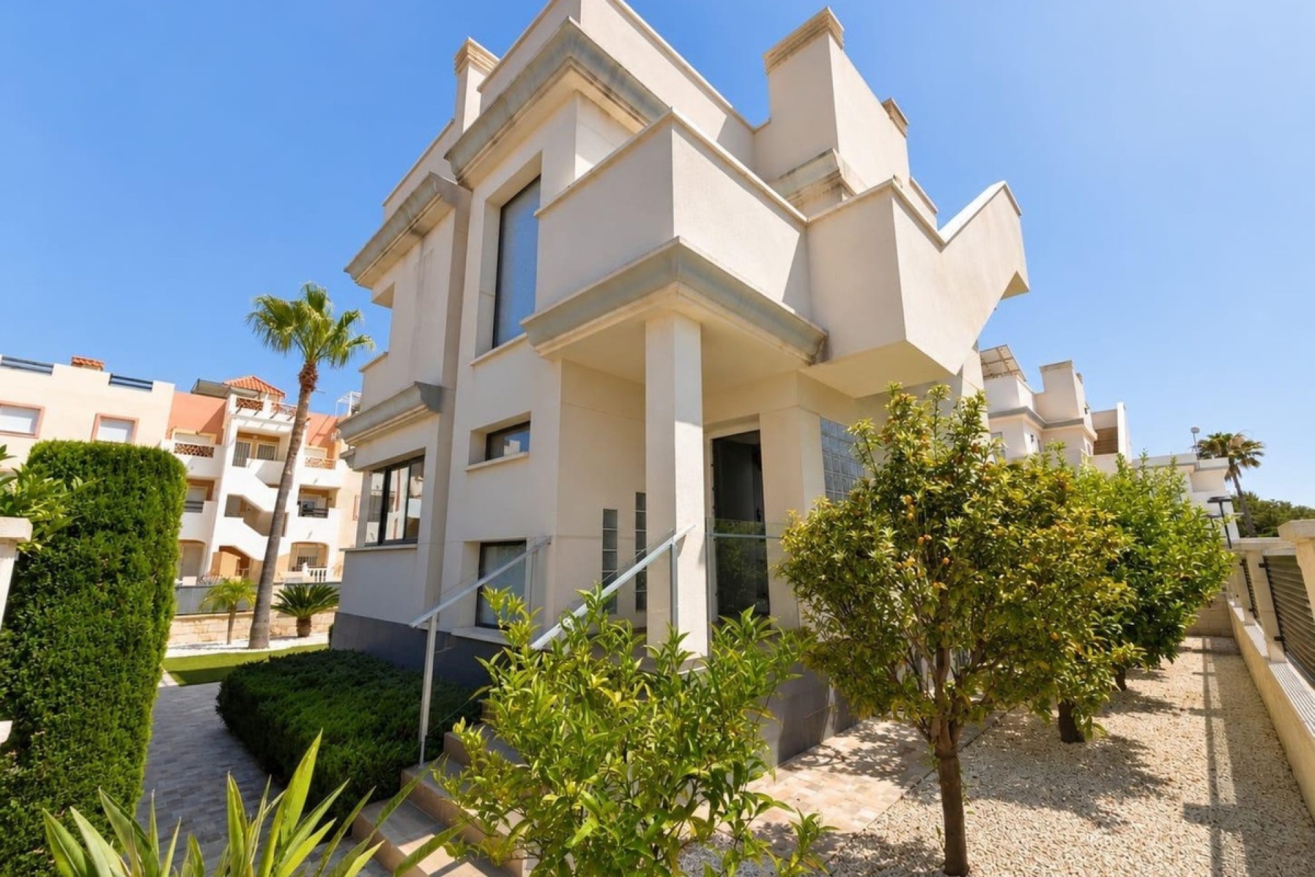 Resale - Villa - Orihuela - La Zenia