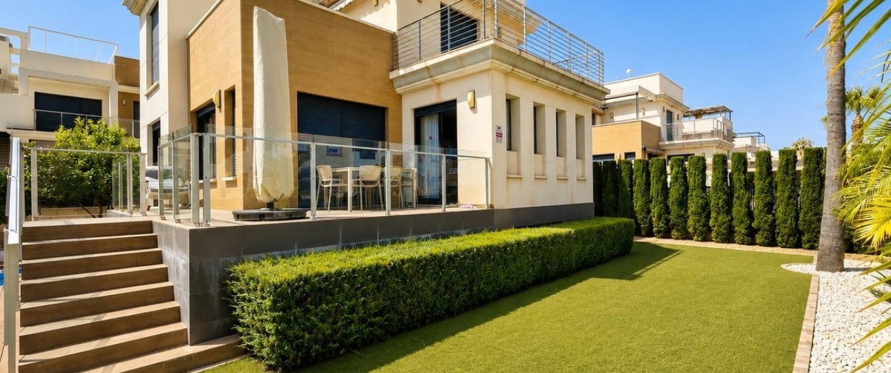 Resale - Villa - Orihuela - La Zenia