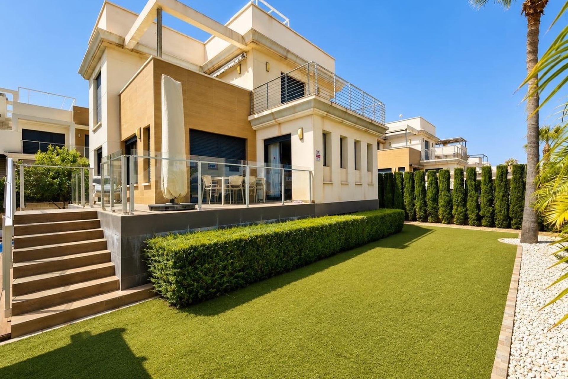 Resale - Villa - Orihuela - La Zenia