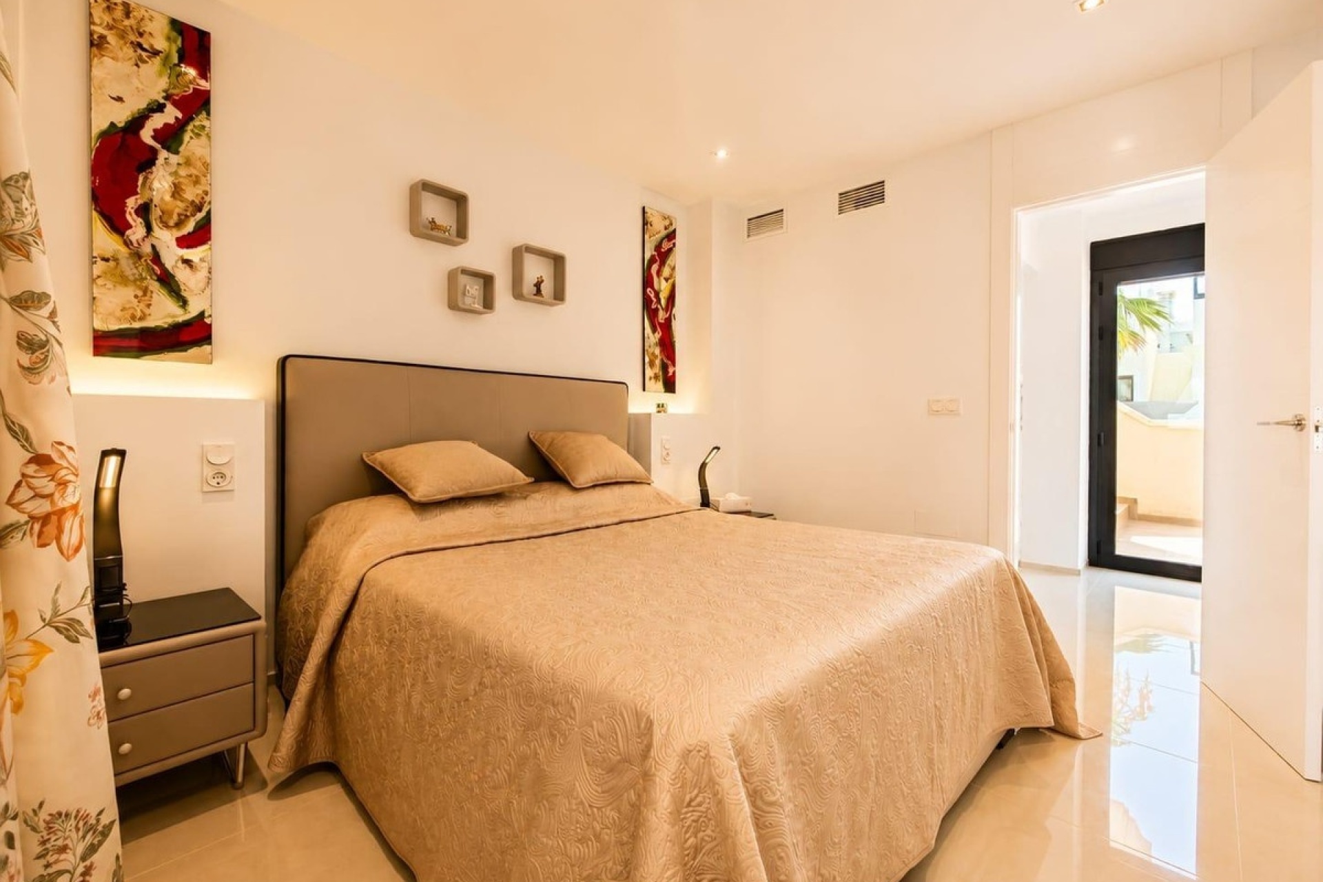Resale - Villa - Orihuela - La Zenia