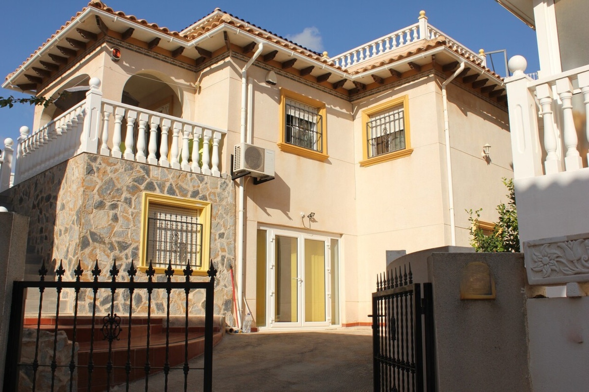 Resale - Villa - Orihuela - La Zenia