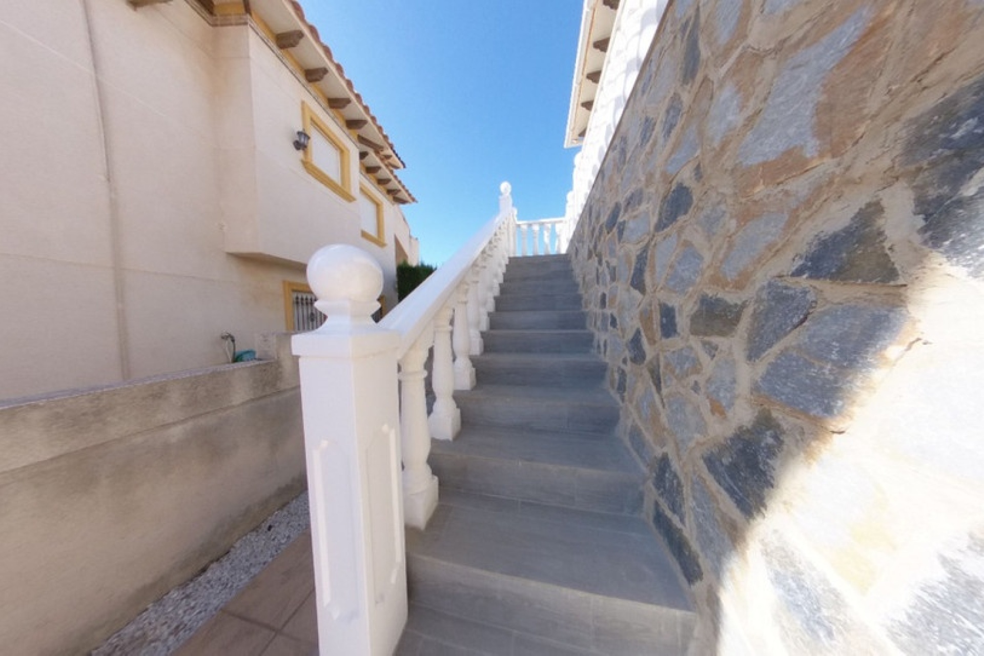 Resale - Villa - Orihuela - La Zenia