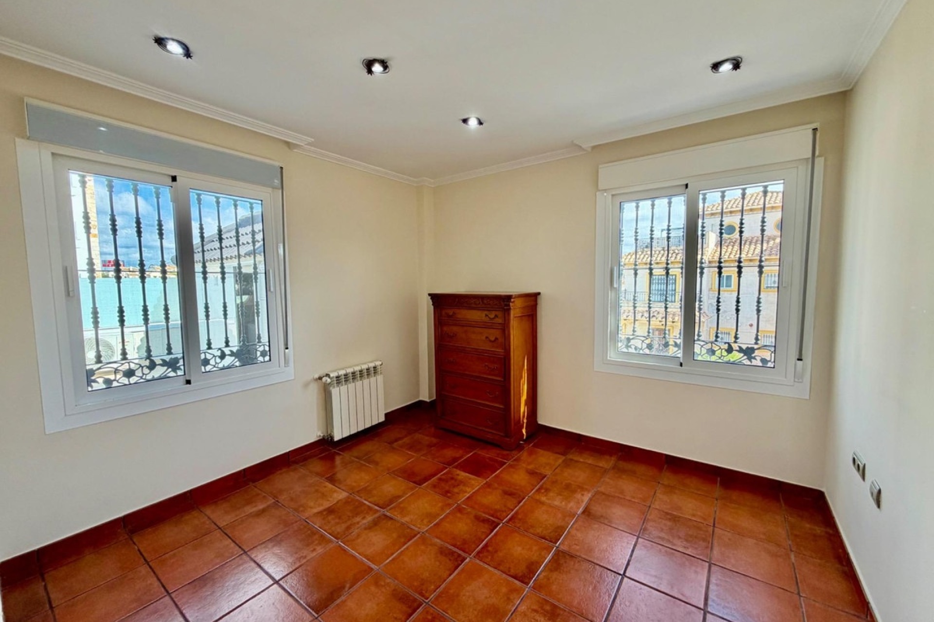 Resale - Villa - Orihuela - La Zenia