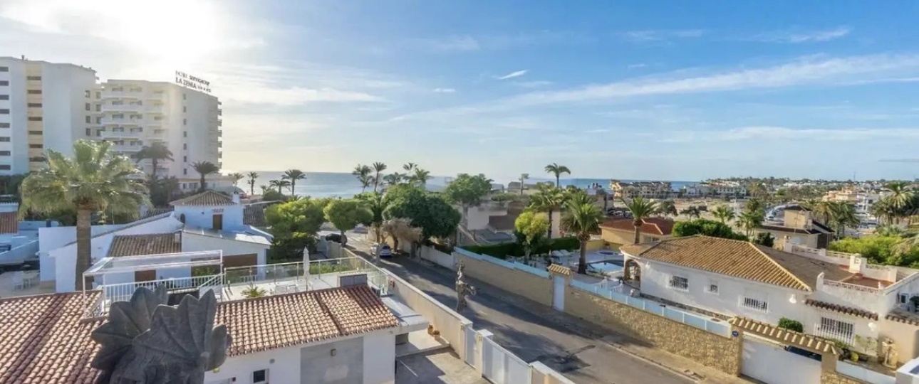 Resale - Villa - Orihuela - La Zenia