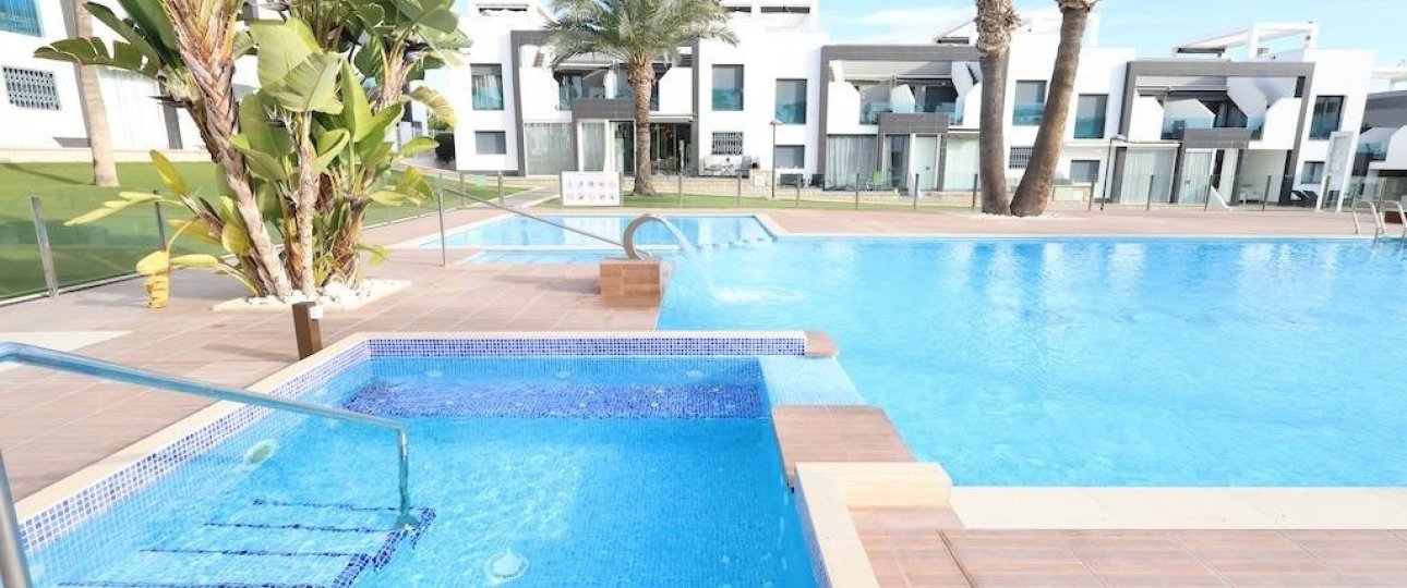 Resale - Villa - Orihuela - La Zenia
