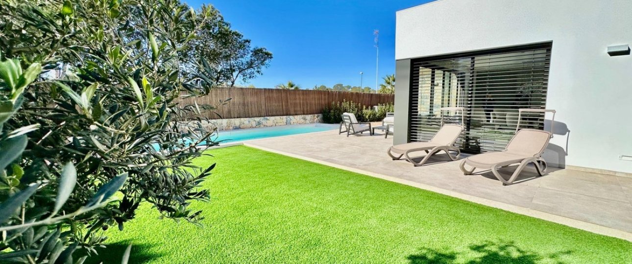 Resale - Villa - Orihuela - Las Colinas Golf