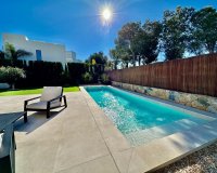Resale - Villa - Orihuela - Las Colinas Golf