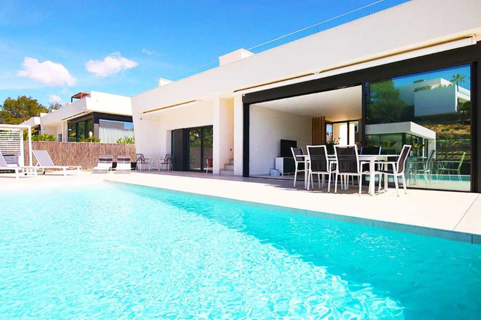 Resale - Villa - Orihuela - Las Colinas Golf