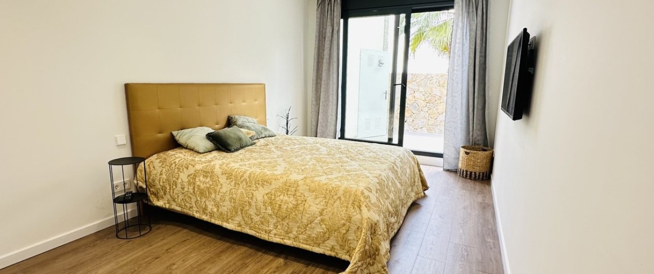 Resale - Villa - Orihuela - Las Colinas Golf