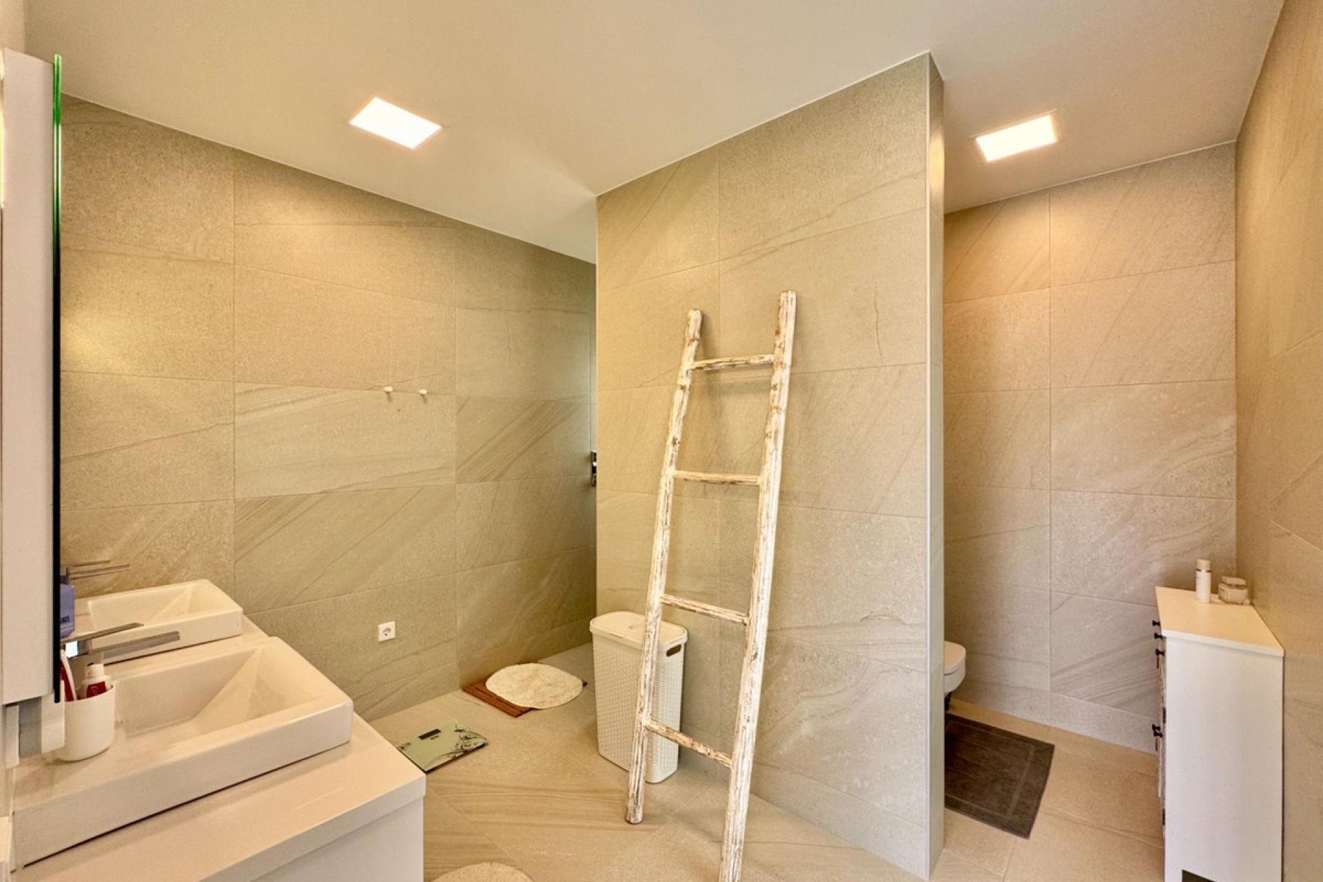 Resale - Villa - Orihuela - Las Colinas Golf