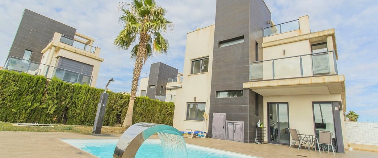 Resale - Villa - Orihuela - Lomas de Cabo Roig