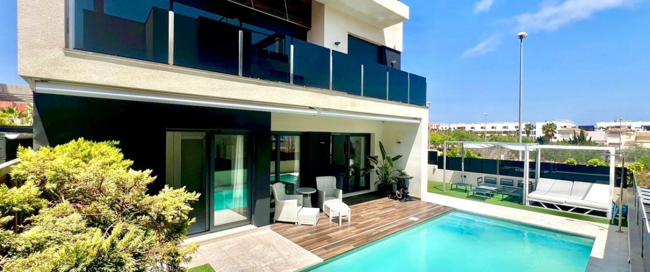 Resale - Villa - Orihuela - Lomas de Cabo Roig