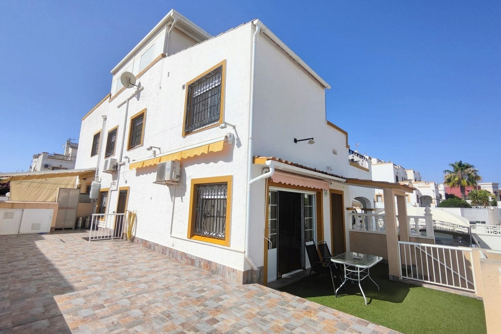 Resale - Villa - Orihuela - Los Altos