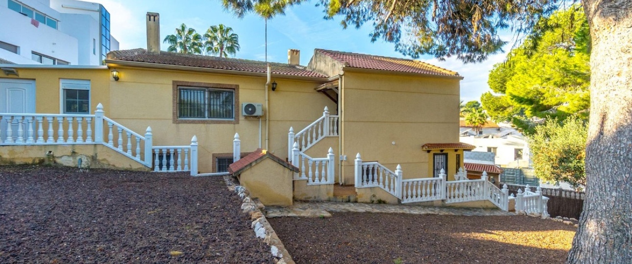 Resale - Villa - Orihuela - Los Balcones