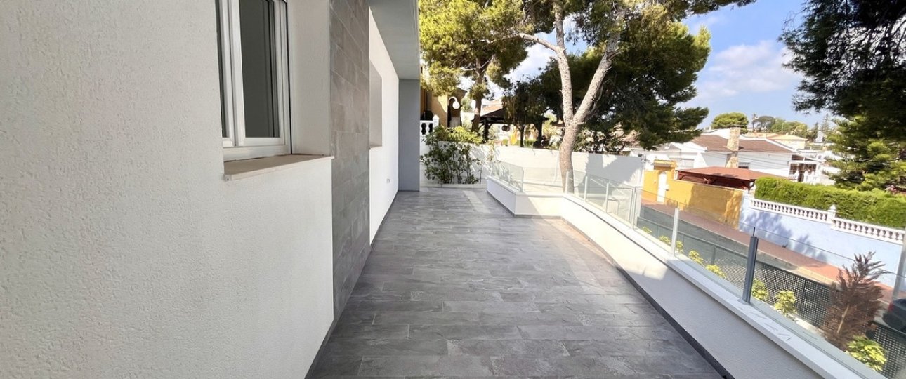 Resale - Villa - Orihuela - Los Balcones