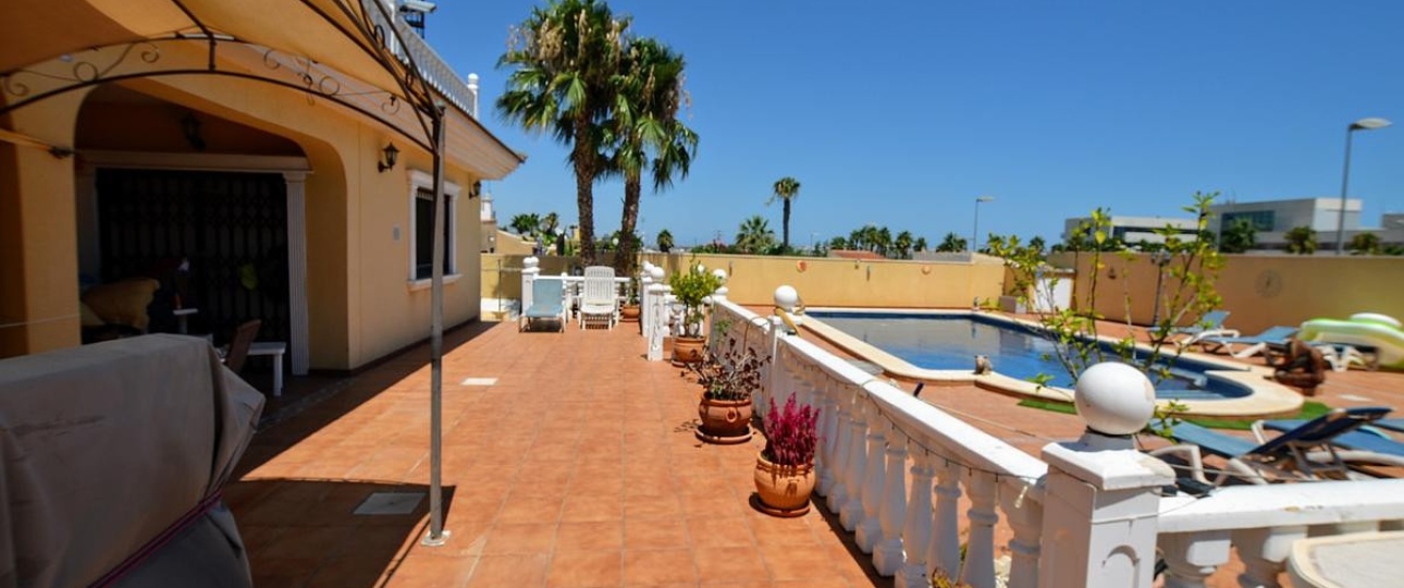 Resale - Villa - Orihuela - Los Balcones