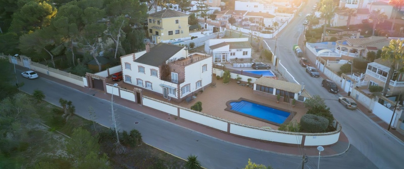 Resale - Villa - Orihuela - Los Balcones