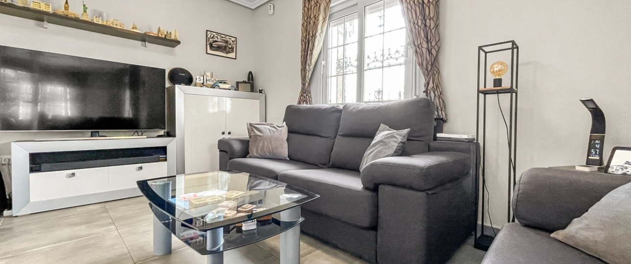 Resale - Villa - Orihuela - Los Dolses