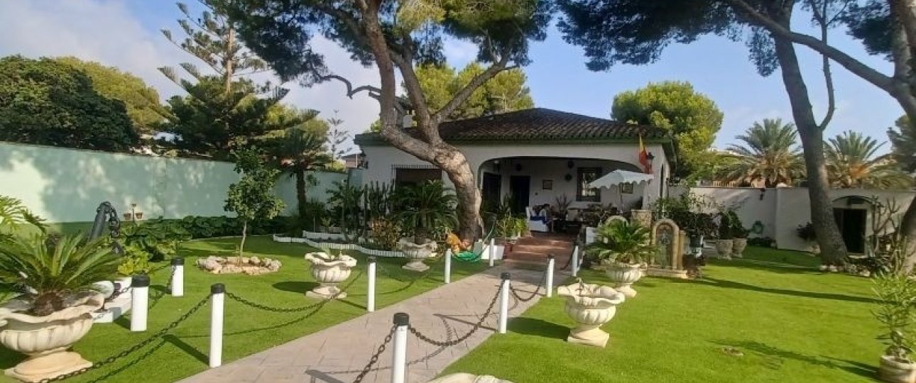 Resale - Villa - Orihuela - Orihuela Costa