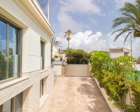 Resale - Villa - Orihuela - Orihuela Costa