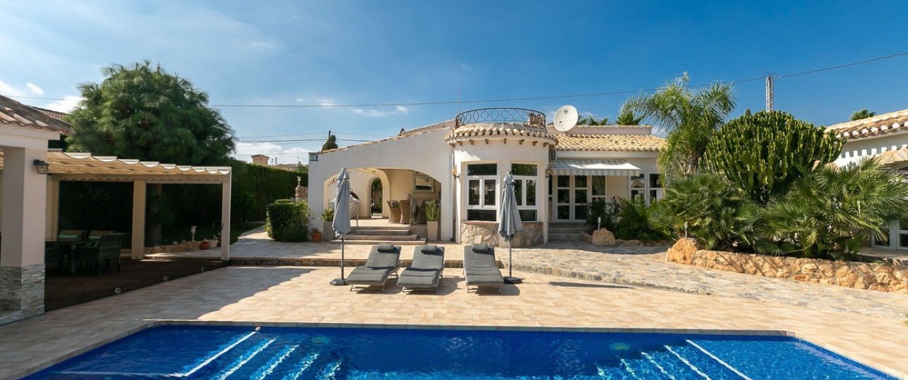 Resale - Villa - Orihuela - Orihuela Costa