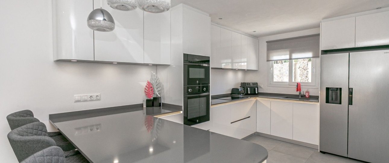 Resale - Villa - Orihuela - Orihuela Costa