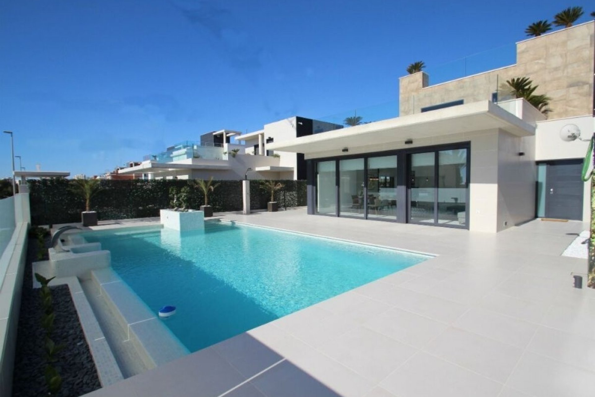 Resale - Villa - Orihuela - Orihuela Costa