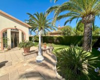 Resale - Villa - Orihuela - Orihuela Costa